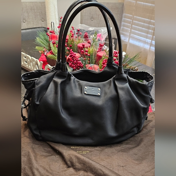 Kate Spade Black New York Stevie Large Diaper Bag Travel Shoulder Bag EUC - Picture 3 of 8